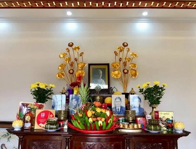 nh bàn thờ